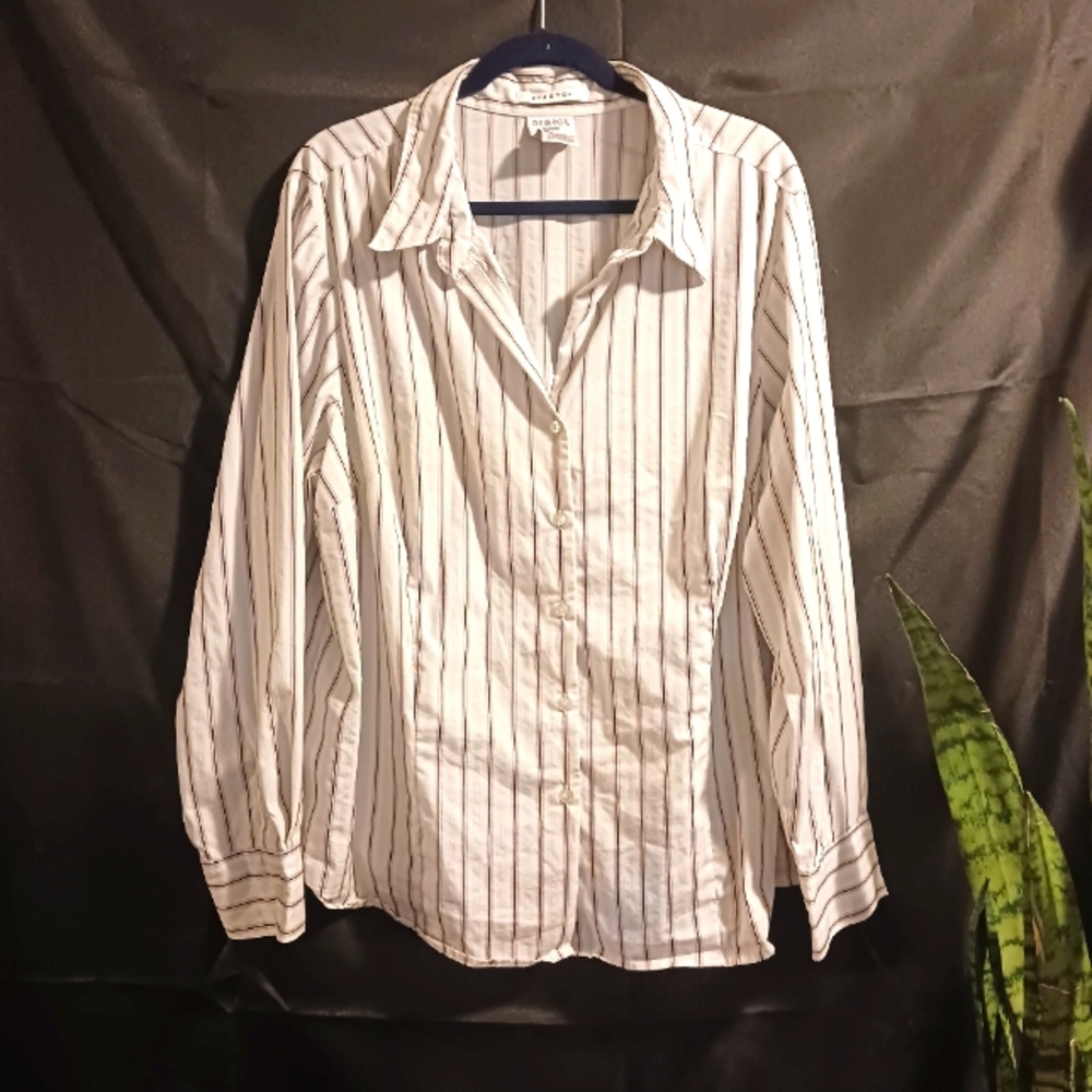 Plus size women's striped shirt sz 22w/24w
